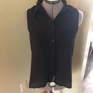 A Black sleeveless blouse!